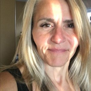 Meet your Posher, Candace